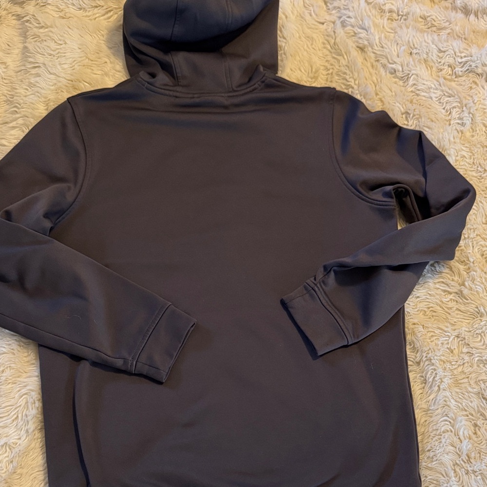 Under Armour Charcoal Hoodie with Crimson Logo Men’s Small, fits Youth XL - Picture 6 of 6